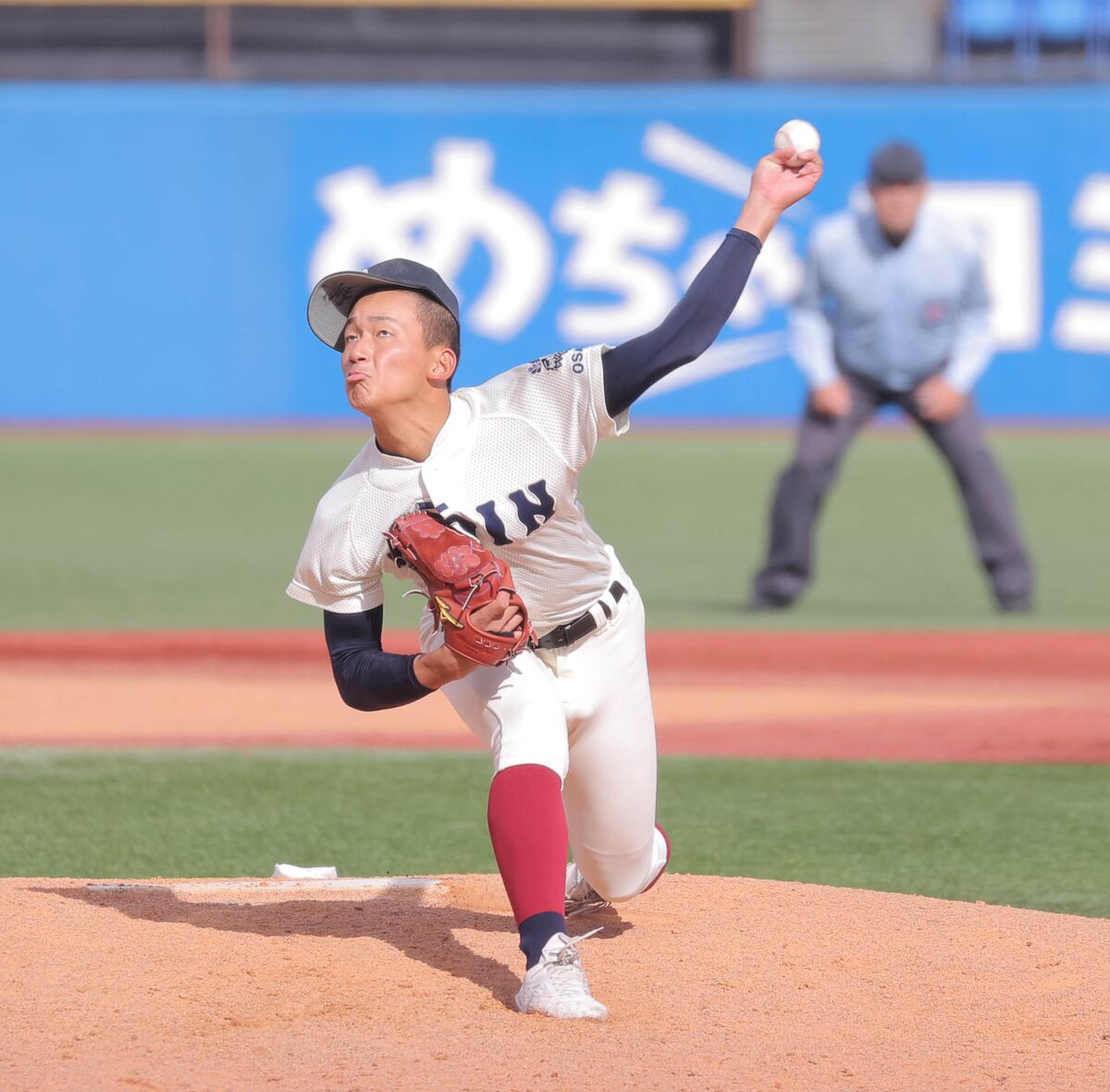 【神宮大会】大阪桐蔭、5点差逆転で初連覇 西谷浩一監督「完全な負け試合」 前田悠伍が4回無失点7Kの好救援 - スポーツ報知