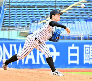 東大戦に先発し、１年生ながら２勝目を挙げた立大・道本想（カメラ・渋谷　拓人）