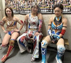 Ｓａｒｅｅｅ、彩羽匠（左から）とのタッグに不完全燃焼を明かしたＭＩＲＡＩ（右端）
