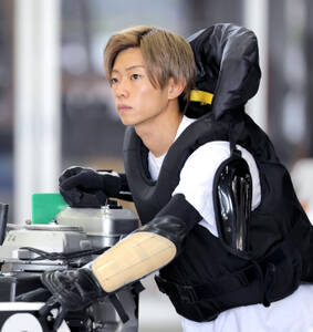 定松が自慢のターンスピードでファイナルまで突き進む
