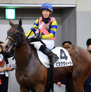 新潟３Ｒで落馬負傷から復帰した内田博幸騎手（カメラ・荒牧　徹）